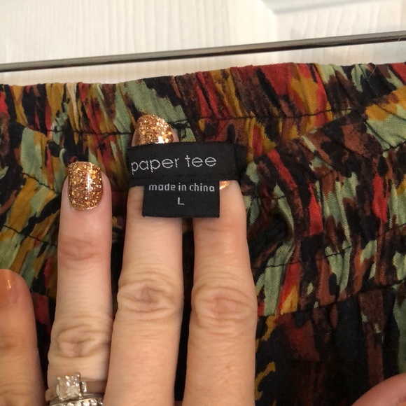 Paper tee pants. Size large. Worn once. - Picture 3 of 5